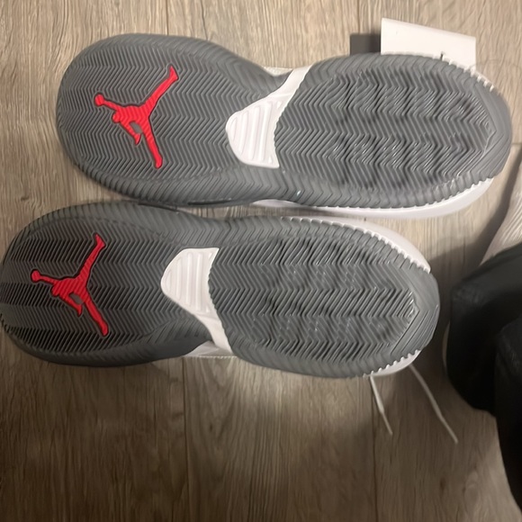 Jordan26 - Picture 7 of 8